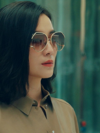 《盛裝》宋佳圖片