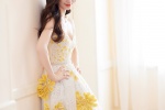 angelababy sexy photo in apricot yellow summer flower tube top dress