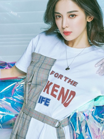 性感美女明星古力娜扎手机壁纸