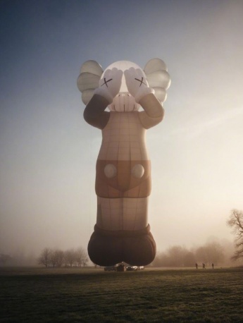 KAWS假日系列玩具一览