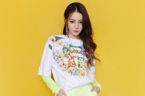 Sexy beauty Dilireba computer wallpaper picture