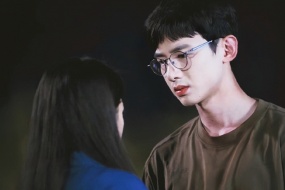 开端主演情侣感电脑壁纸