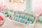 Delicious macarons pictures desktop wallpaper