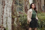 Photos of Li Qin's elegant temperament on the streets in early winter