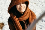 Ouyang Nana winter snow mobile wallpaper
