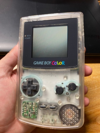 GBC遊戲機透明版實體圖