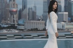 Yao Chen's charming and sexy photo in white dress