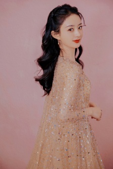 Zhao Liying charming and sexy photo in fairy gauze skirt