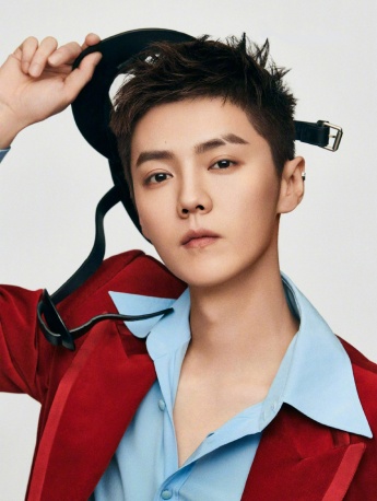 鹿晗深v真空西装帅气写真