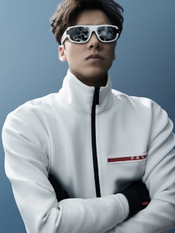 Li Yifeng Winter Olympics themed magazine cover photo