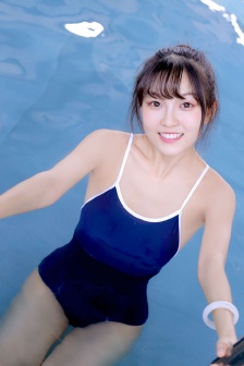 Sexy photos of beautiful women in swimming pools and swimsuits mobile wallpaper