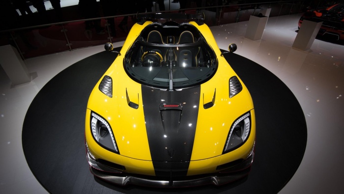 Koenigsegg sports car wallpaper