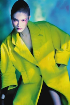 He Sui trendy fashion sexy magazine photo