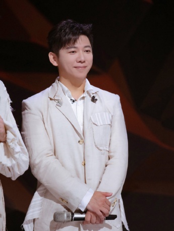 Hu Haiquan《the brother who overcame all obstacles》5th issue stills pictures