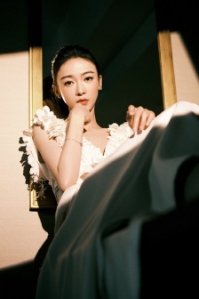 吳謹言2021國劇盛典性感寫真