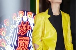 Huang Minghao's handsome event photos in bright yellow top