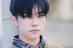 Yi Yang Qianxi's handsome spring photo pictures wallpaper