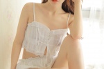 丰满美女吊带长腿诱惑性感写真
