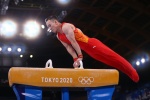 Xiao Ruoteng wins men's all-around silver medal in gymnastics