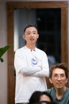 GAI Zhou Yan《the brother who overcame all obstacles》stills and pictures