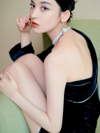 女明星娜扎性感写真手机壁纸