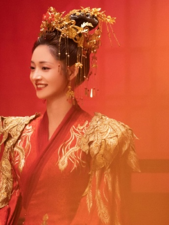 Zhou Jieqiong《The Movie King's Princess》Photography in Ancient Wedding Clothes