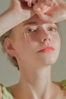 Pure and cute European and American style avatar pictures with good looks