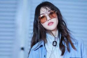 Tang Yan fashion glamor photo HD desktop wallpaper