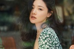 Deng Jiajia's charming and sexy photo in floral dress
