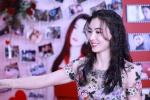 Sexy pictures of Cecilia Cheung's pink floral embroidered gauze skirt