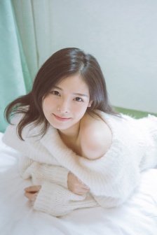 Sweet girl HD curved screen mobile wallpaper