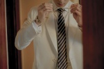 Li Xian handsome photo in white suit