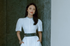 Actor Yao Chen computer desktop wallpaper