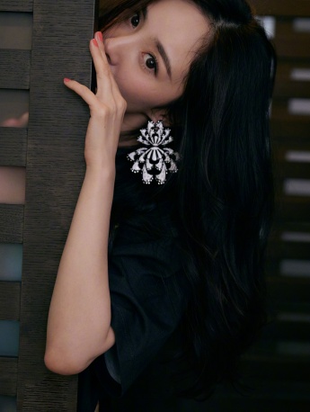 演员杨幂手机壁纸图片