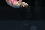 Quan Hongchan's 10-meter diving scene with extremely clear and beautiful pictures
