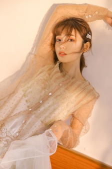 温暖又治愈的美女写真照片
