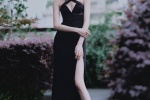 Qiu Tian black dress low-cut backless sexy photo