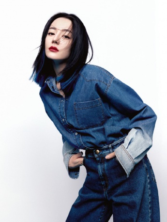 美女迪麗熱巴時尚健康寫真圖片