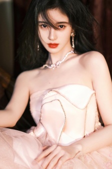 Ju Jingyi's light and dreamy mobile wallpaper