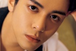 Zeng Shunxi's handsome photo pictures desktop wallpaper
