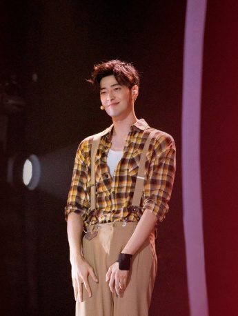 Li Zhuxian《the brother who overcame all obstacles》5th issue stills pictures