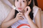 清純又很可愛少女寫真照圖片