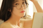 文藝少女白嫩肌膚性感吊帶寫真