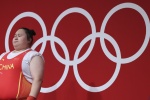Li Wenwen wins gold medal in weightlifting women's 87kg and above