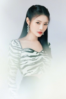 徐冬冬斑馬條紋上衣美艷性感寫真