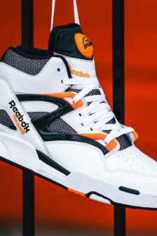 Reebok OG multi-angle display