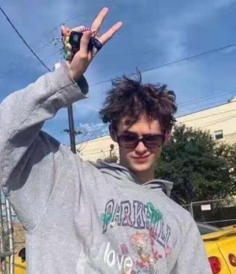 霸气又很酷的欧美男生头像