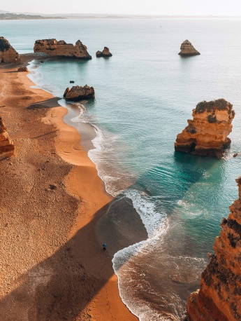 地平線上的日落美景手機壁紙