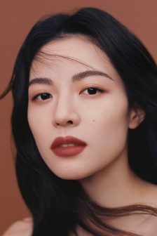 Pictures of Zhong Chuxi’s cool temperament and beauty makeup