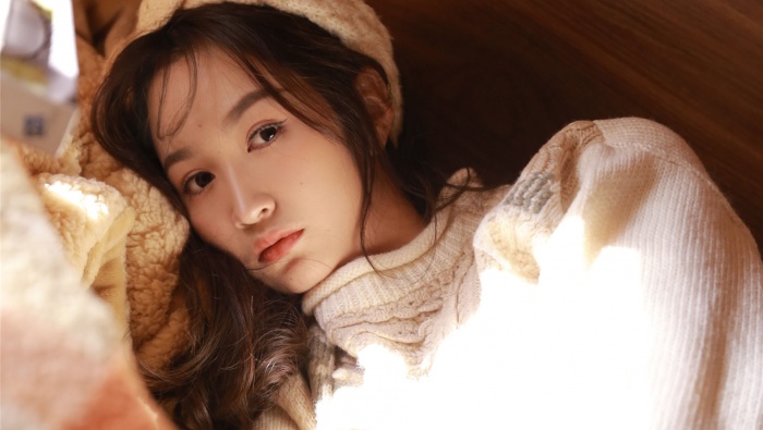 溫柔甜美女生寫真圖片桌麵壁紙